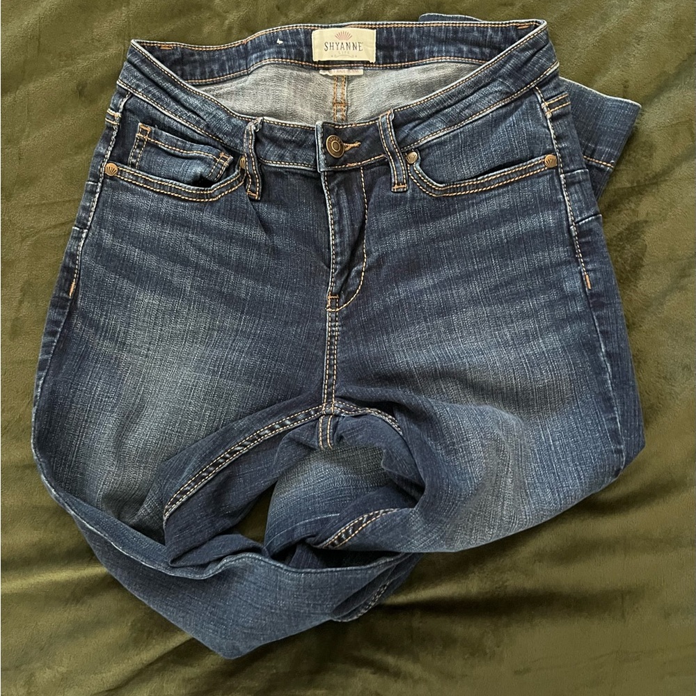 Shyanne dark wash trouser leg jean size 30